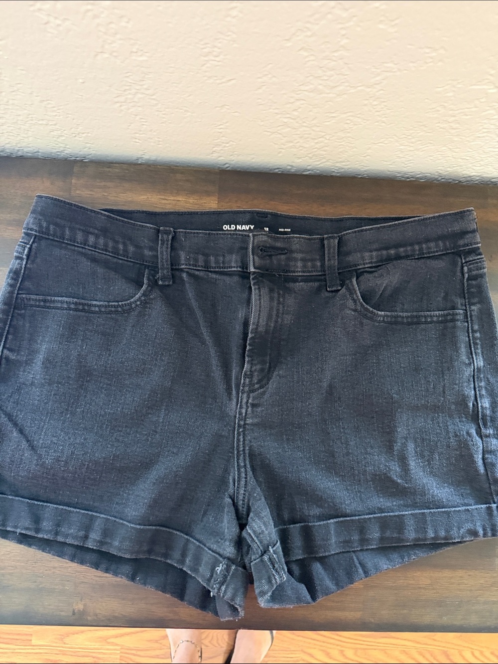 Old Navy Dark Black Denim Women’s Jean Shorts